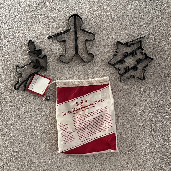 William Sonoma The North Pole Pancake Molds - Picture 4 of 5